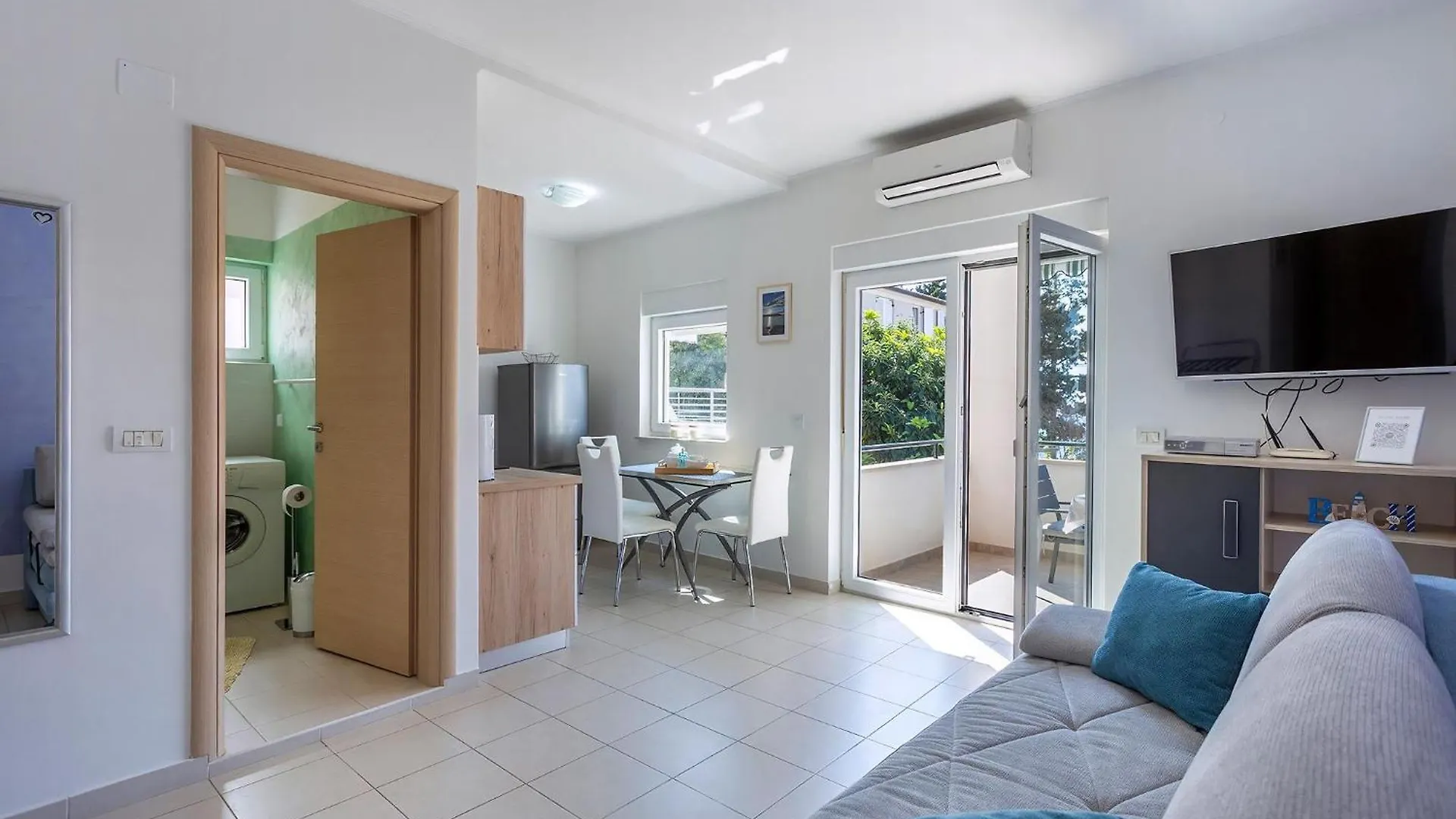 Appartement In Stoja Mit Terrasse Pola 0*,